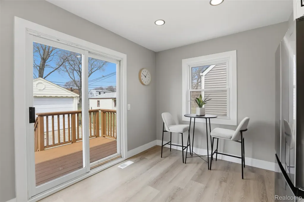 29871 Quinkert Street Roseville City MI 48066