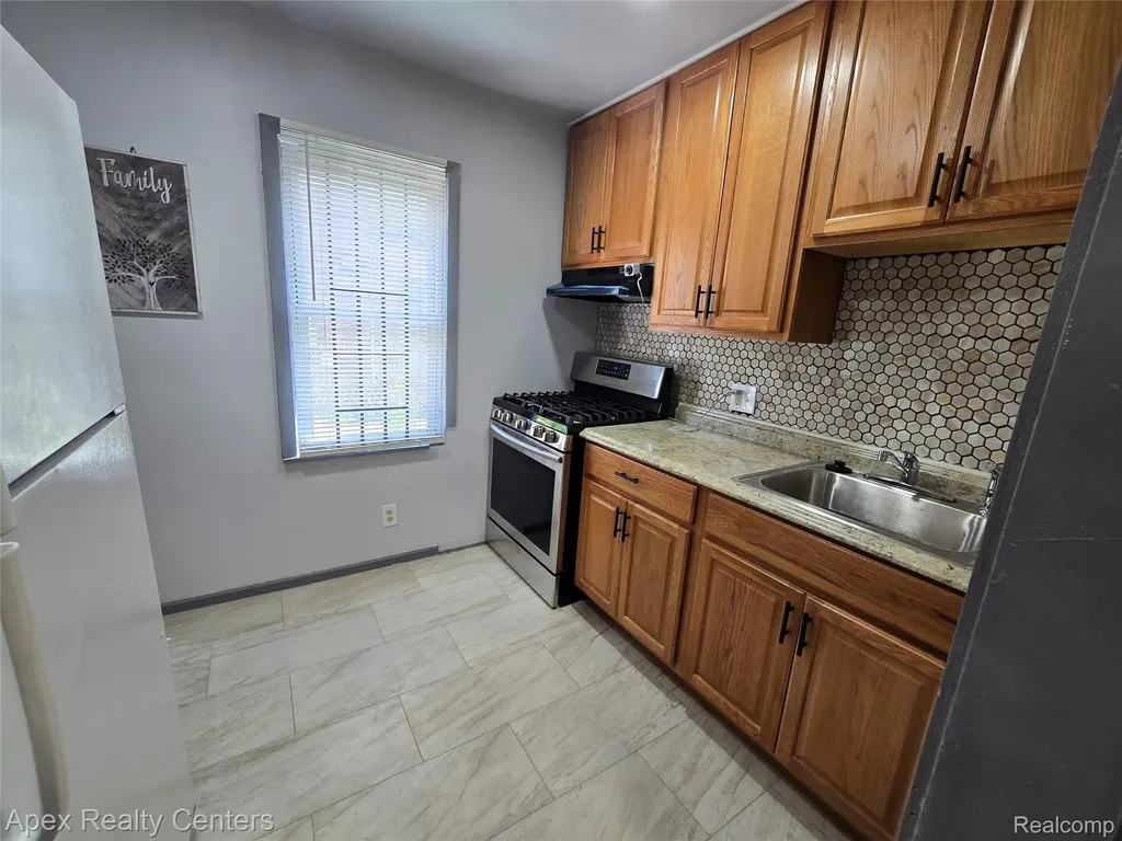 7671 - 7675 Evergreen Avenue Detroit City MI 48228