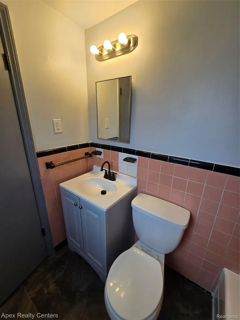 7671 - 7675 Evergreen Avenue Detroit City MI 48228