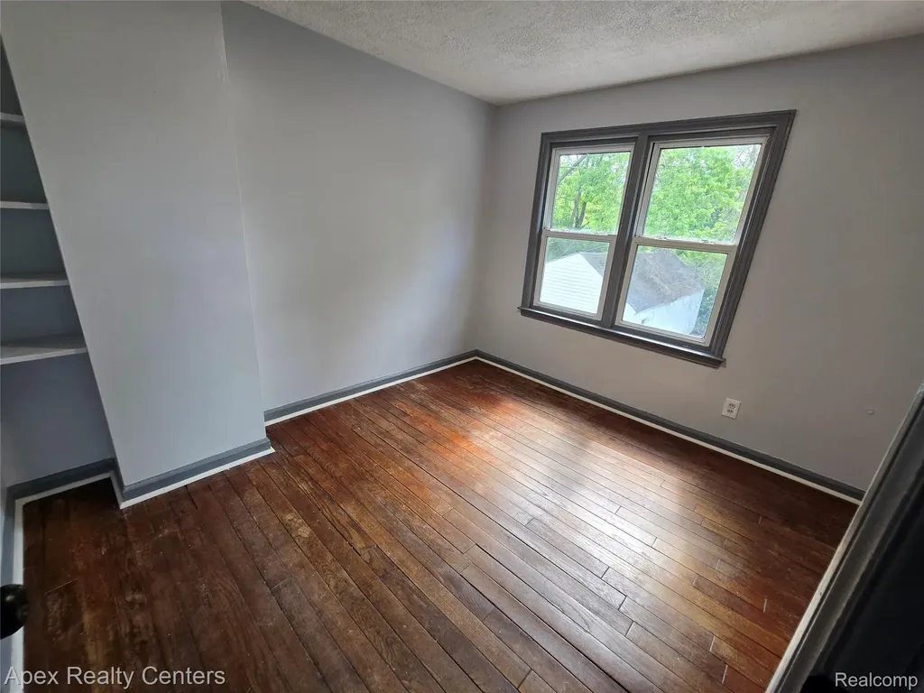 7671 - 7675 Evergreen Avenue Detroit City MI 48228