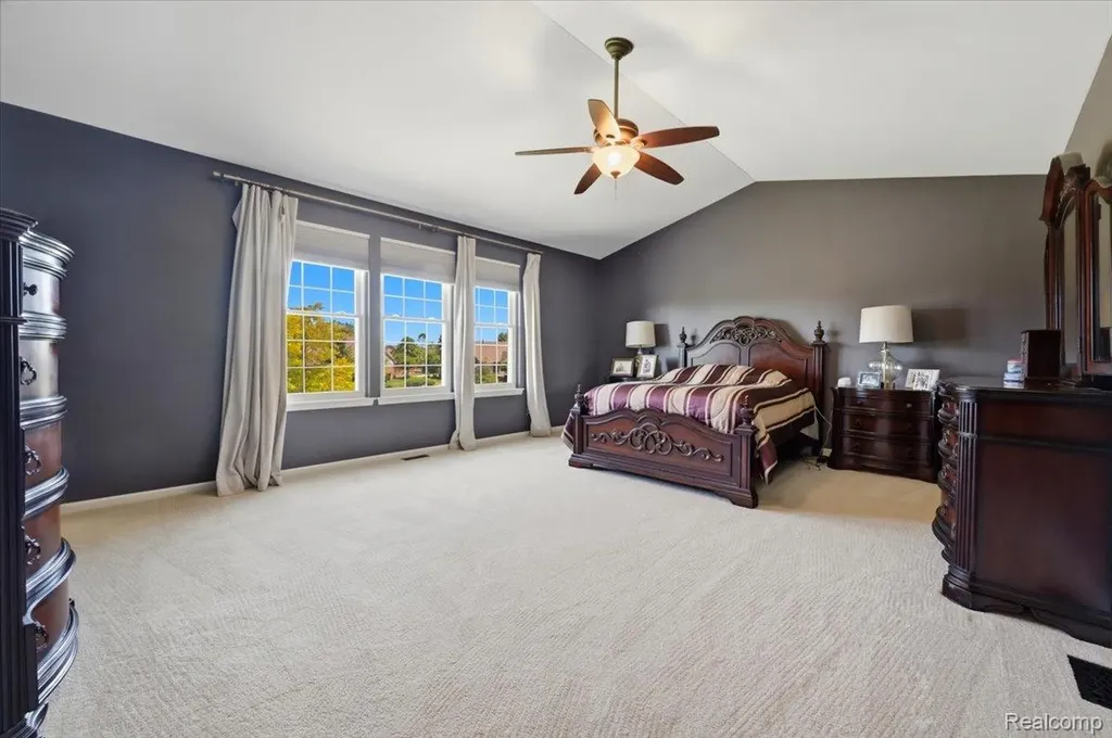 48606 Greenwich Circle Canton Charter Township MI 48188