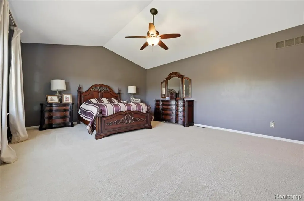48606 Greenwich Circle Canton Charter Township MI 48188