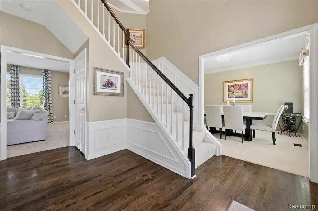 48606 Greenwich Circle Canton Charter Township MI 48188