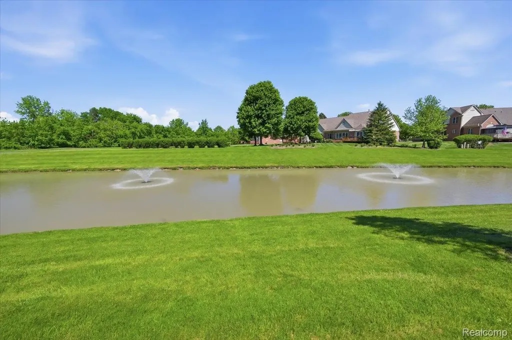48606 Greenwich Circle Canton Charter Township MI 48188