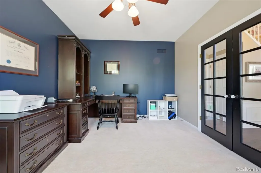 48606 Greenwich Circle Canton Charter Township MI 48188