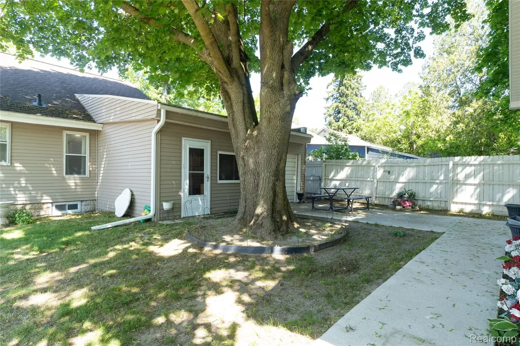505 S Main Street Scottville City MI 49454
