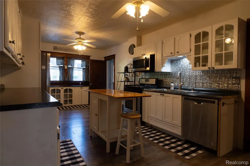 505 S Main Street Scottville City MI 49454
