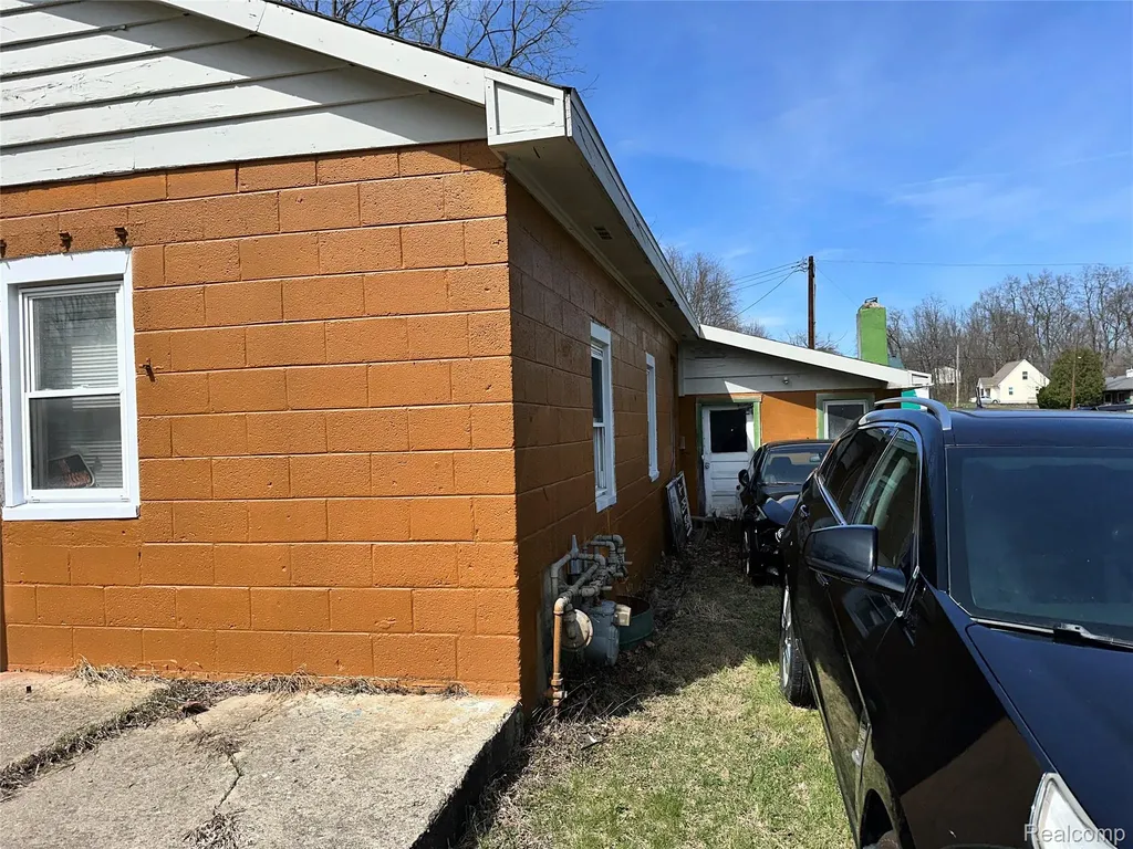 828 Short Street Ypsilanti City MI 48197