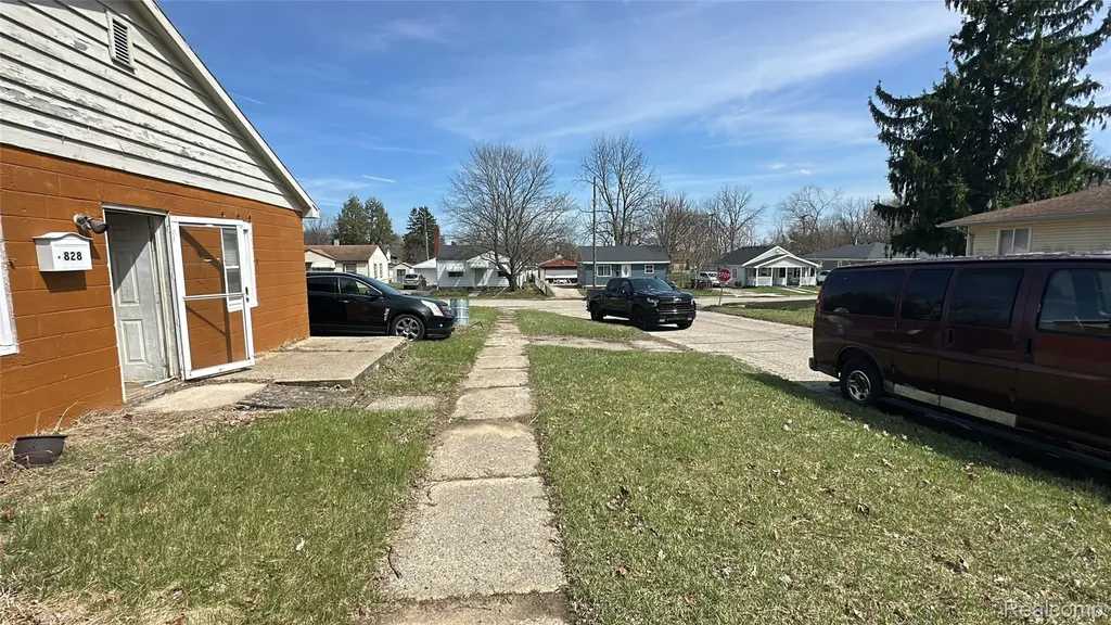 828 Short Street Ypsilanti City MI 48197