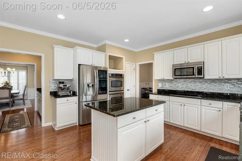 45201 Jacob Drive Novi City MI 48375