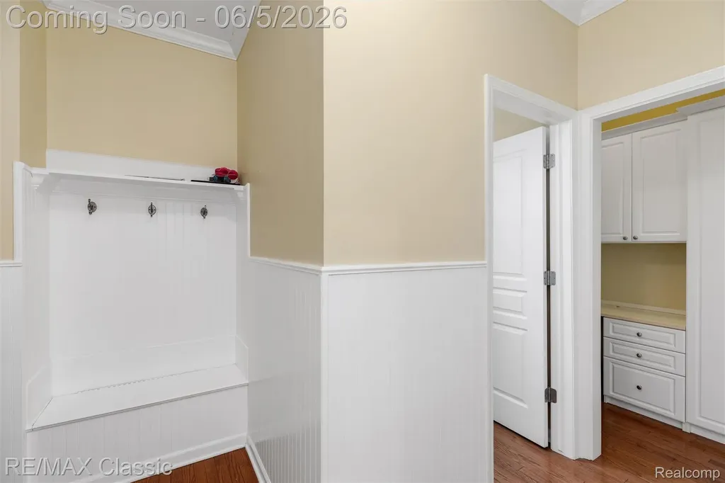 45201 Jacob Drive Novi City MI 48375