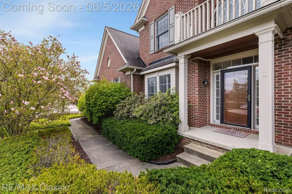 45201 Jacob Drive Novi City MI 48375