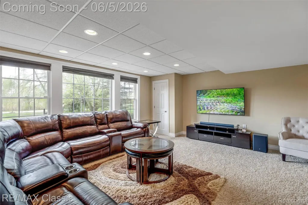 45201 Jacob Drive Novi City MI 48375