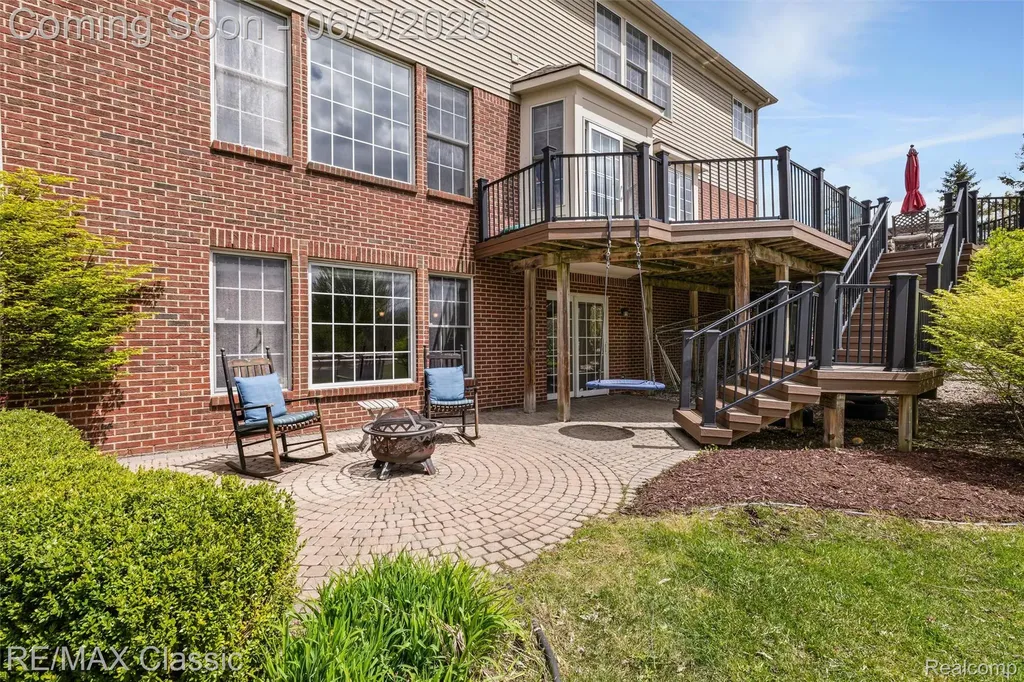45201 Jacob Drive Novi City MI 48375