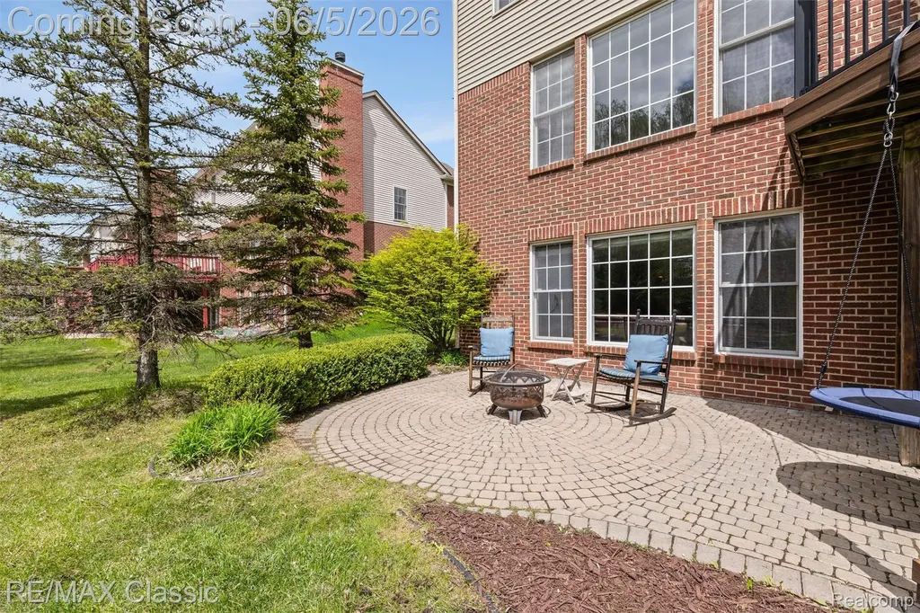 45201 Jacob Drive Novi City MI 48375