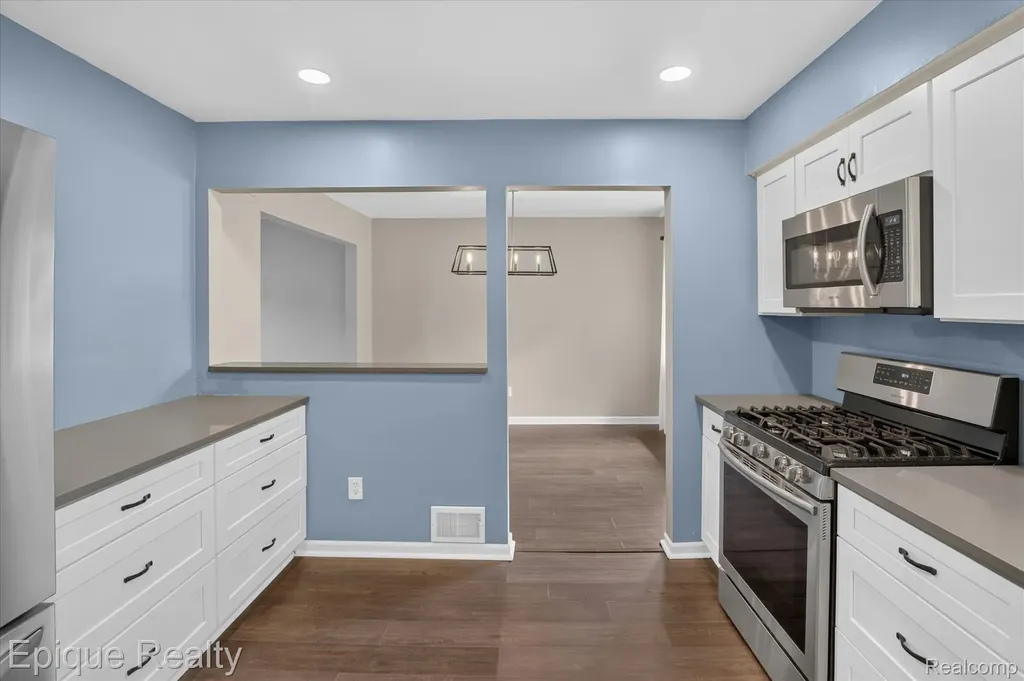 3907 Helen Avenue Pittsfield Charter Township MI 48197