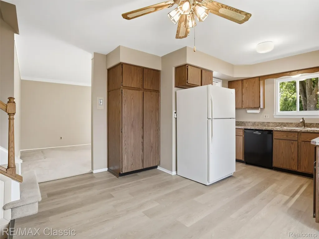40874 Ivywood Lane Plymouth Charter Township MI 48170