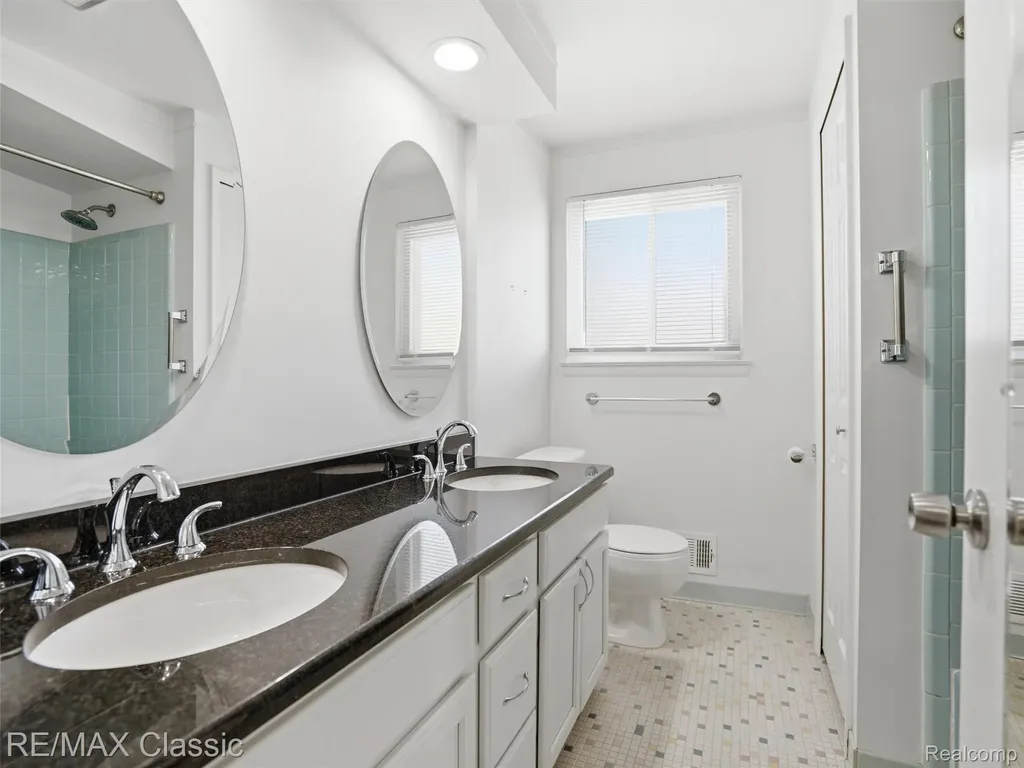 40874 Ivywood Lane Plymouth Charter Township MI 48170