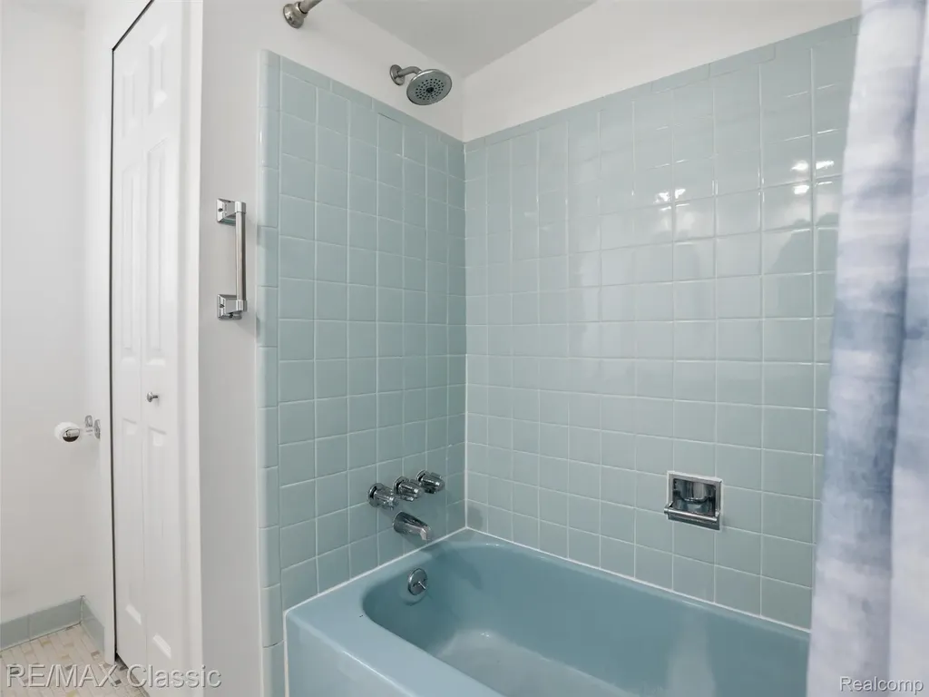 40874 Ivywood Lane Plymouth Charter Township MI 48170