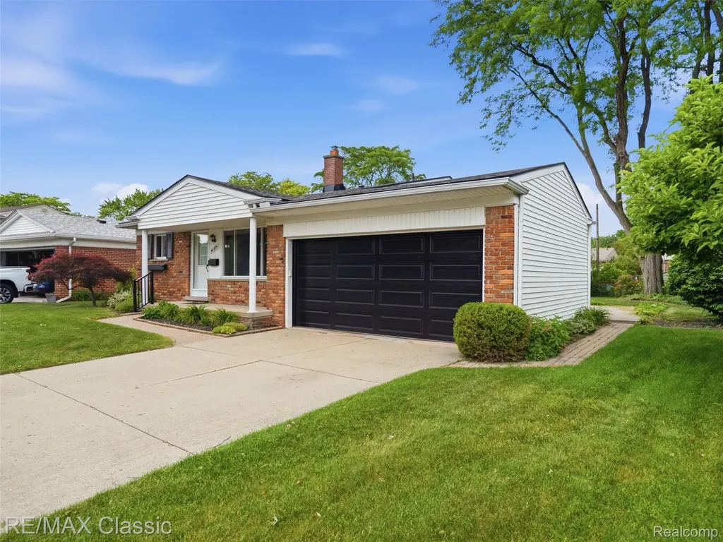 40874 Ivywood Lane Plymouth Charter Township MI 48170