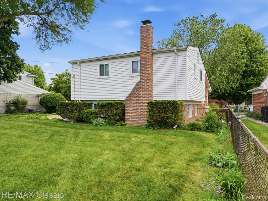 40874 Ivywood Lane Plymouth Charter Township MI 48170