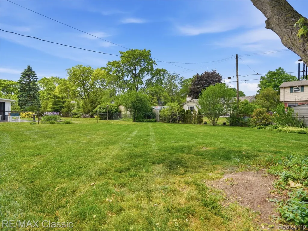 40874 Ivywood Lane Plymouth Charter Township MI 48170