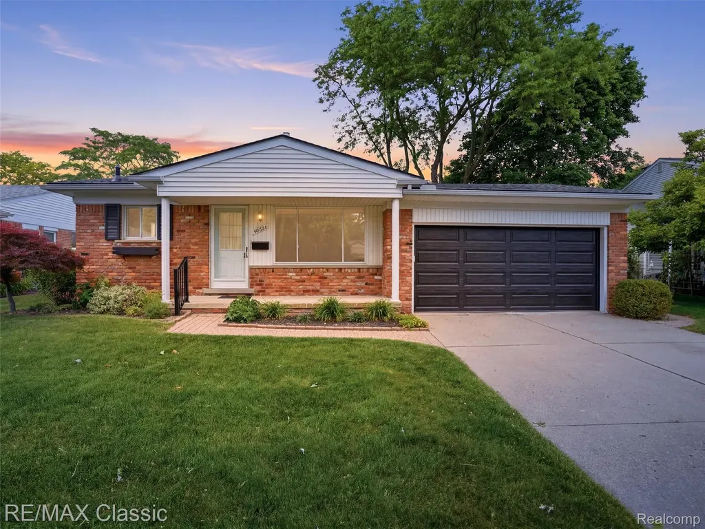 40874 Ivywood Lane Plymouth Charter Township MI 48170