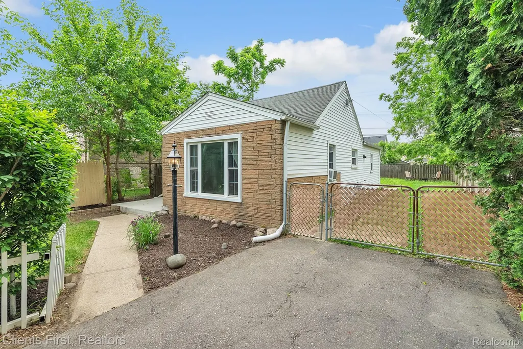 1660 N Sheldon Road Canton Charter Township MI 48187