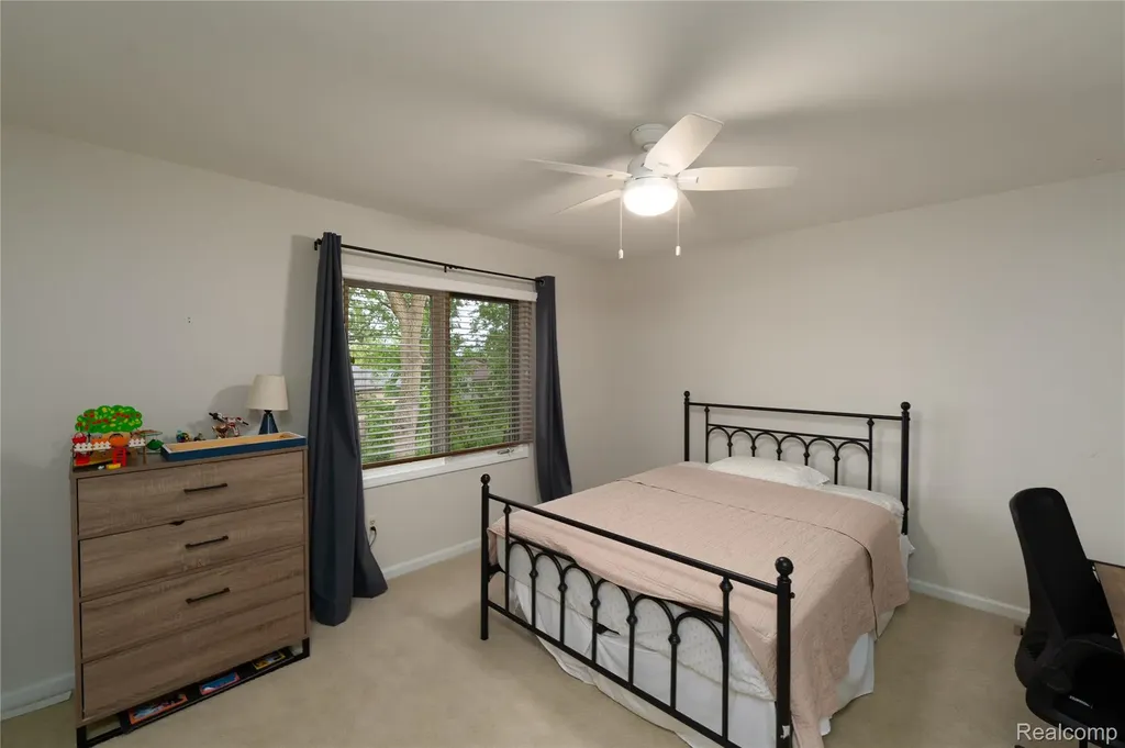6514 Shagbark Drive Troy City MI 48098