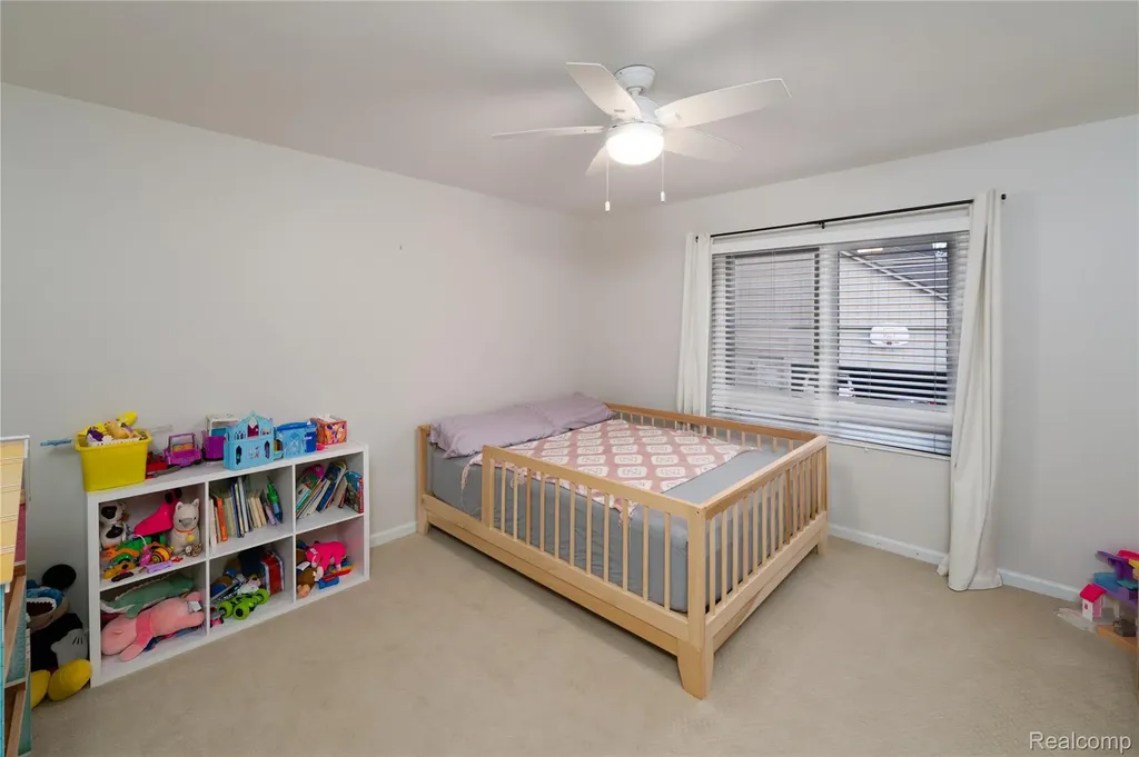 6514 Shagbark Drive Troy City MI 48098