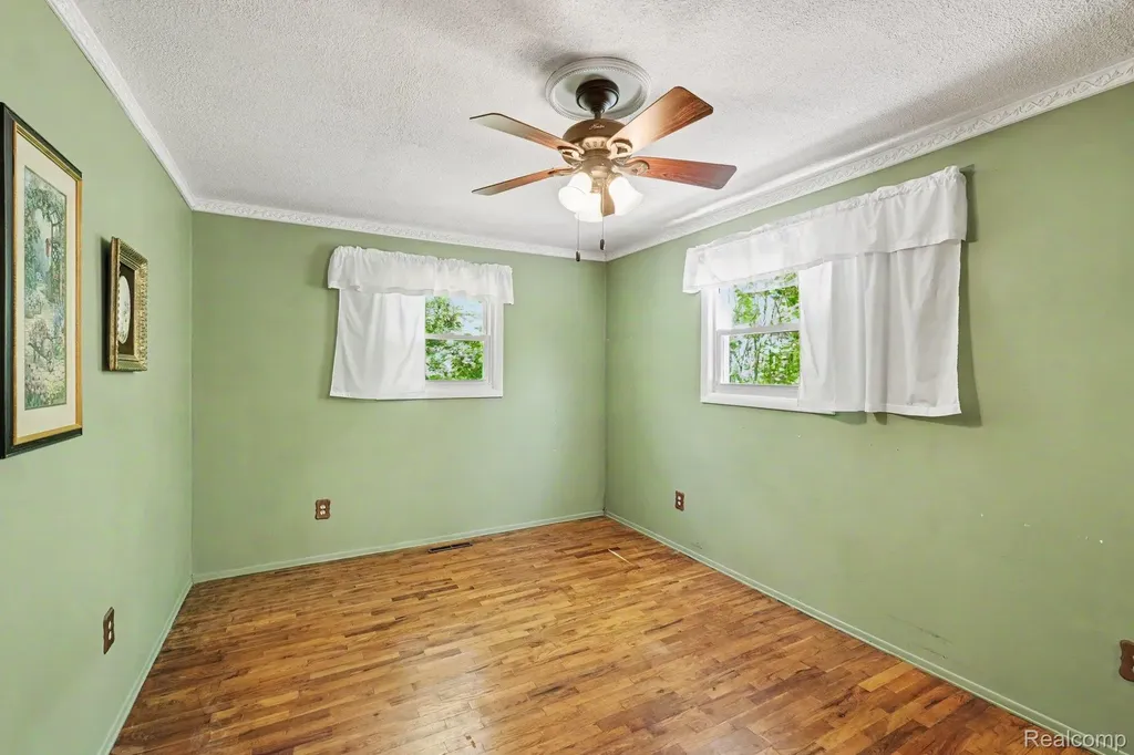 4023 S Genesee Road Burton City MI 48439