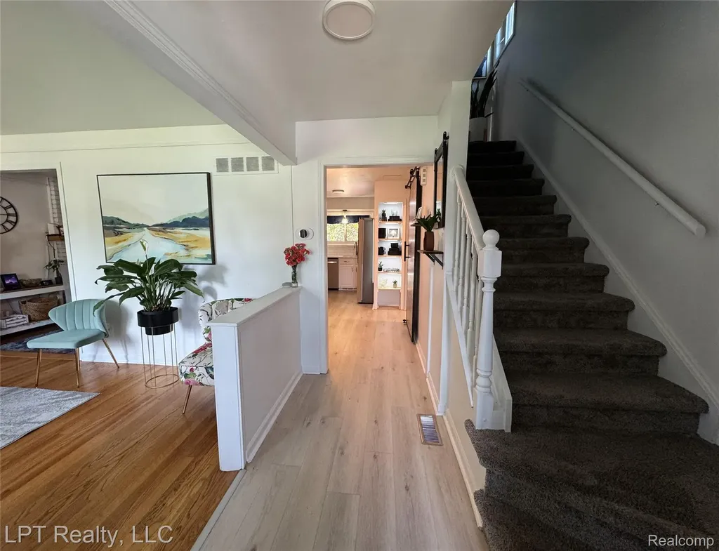 16282 Truwood Woodhaven City MI 48183