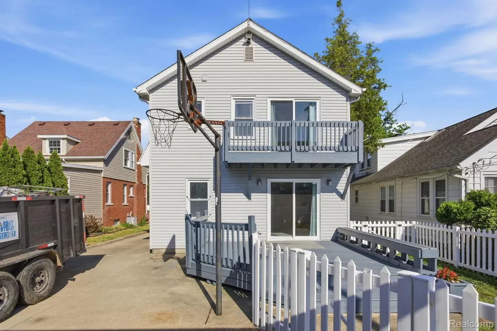 511 Godfroy Avenue Monroe City MI 48162
