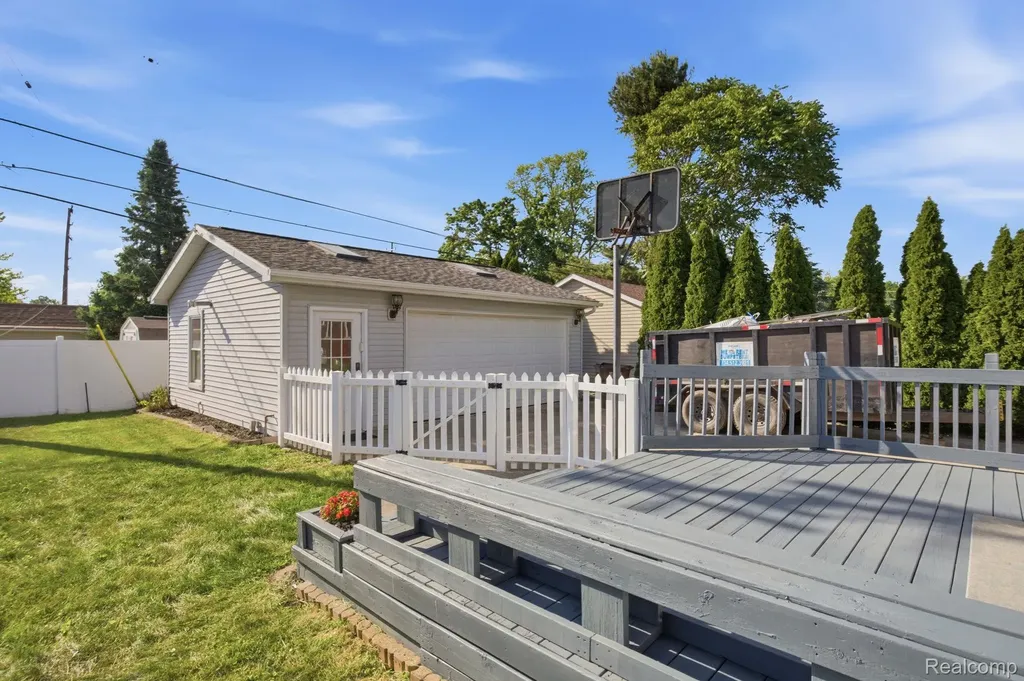 511 Godfroy Avenue Monroe City MI 48162
