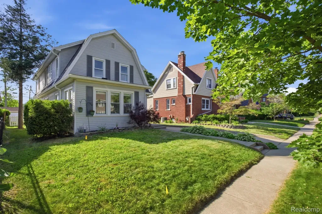 511 Godfroy Avenue Monroe City MI 48162