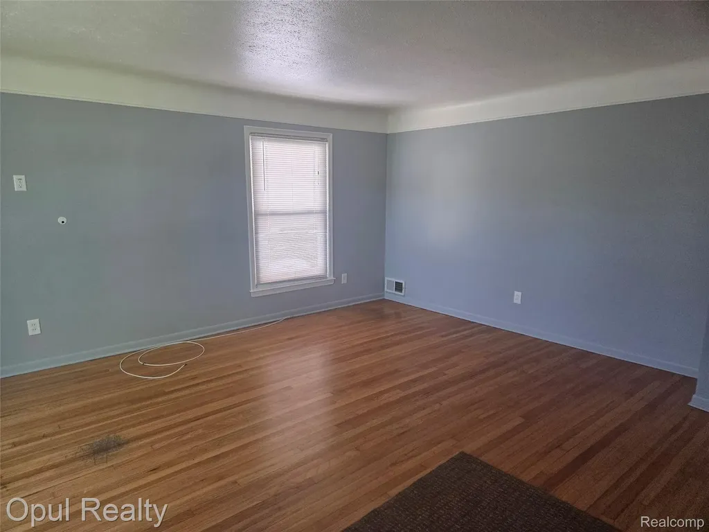 13520 Fenton Redford Charter Township MI 48239