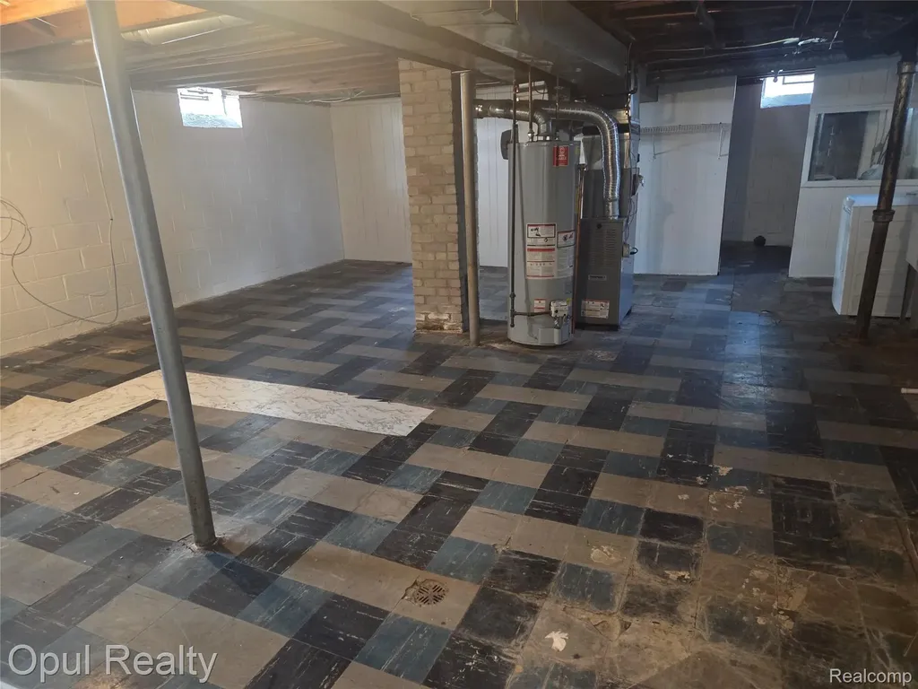 13520 Fenton Redford Charter Township MI 48239