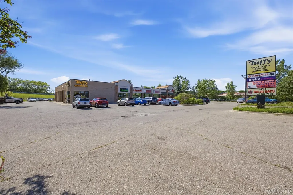 24303 Halsted Road Farmington City MI 48335