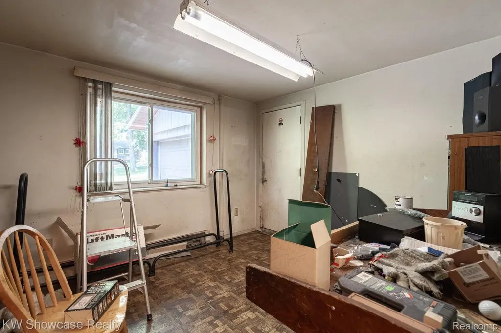 820 Clara Street Commerce Charter Township MI 48390