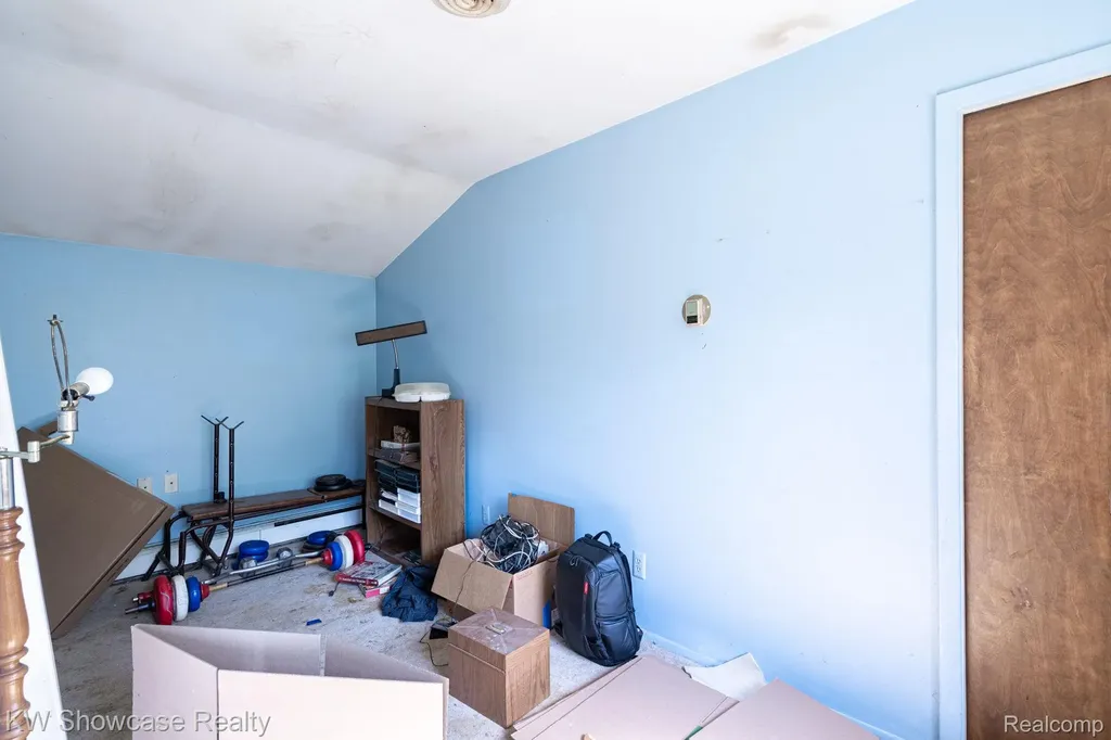 820 Clara Street Commerce Charter Township MI 48390