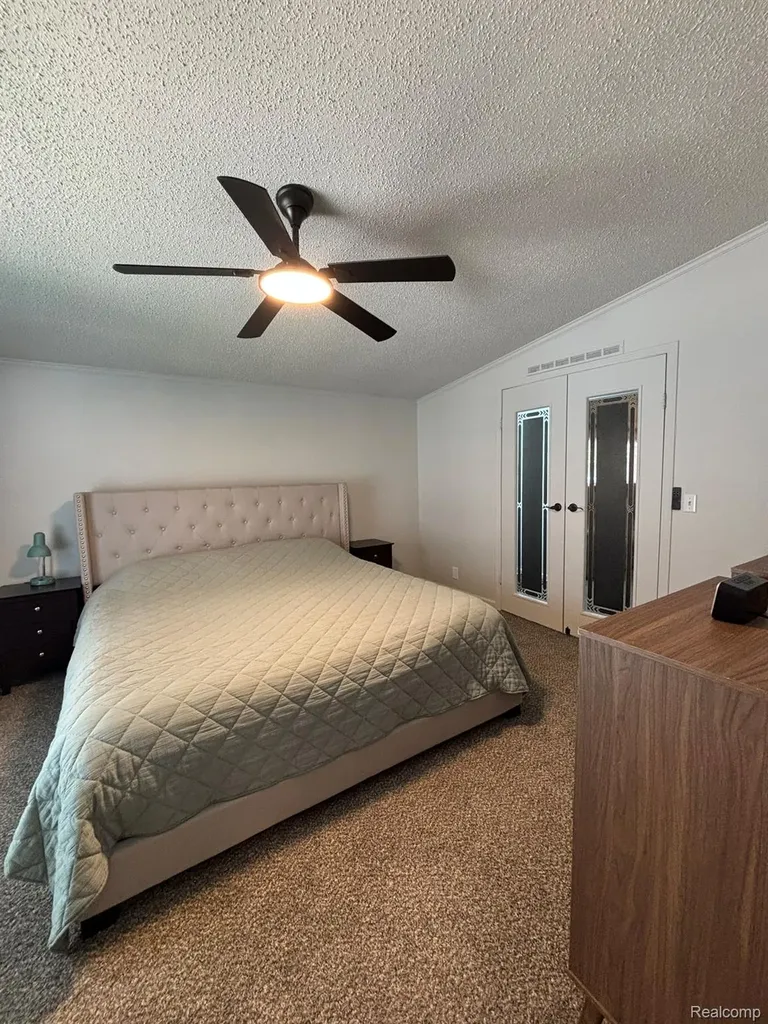 46 Bellwood Swartz Creek City MI 48473