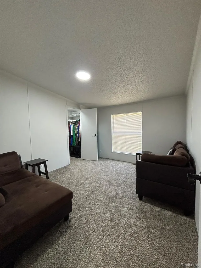 46 Bellwood Swartz Creek City MI 48473
