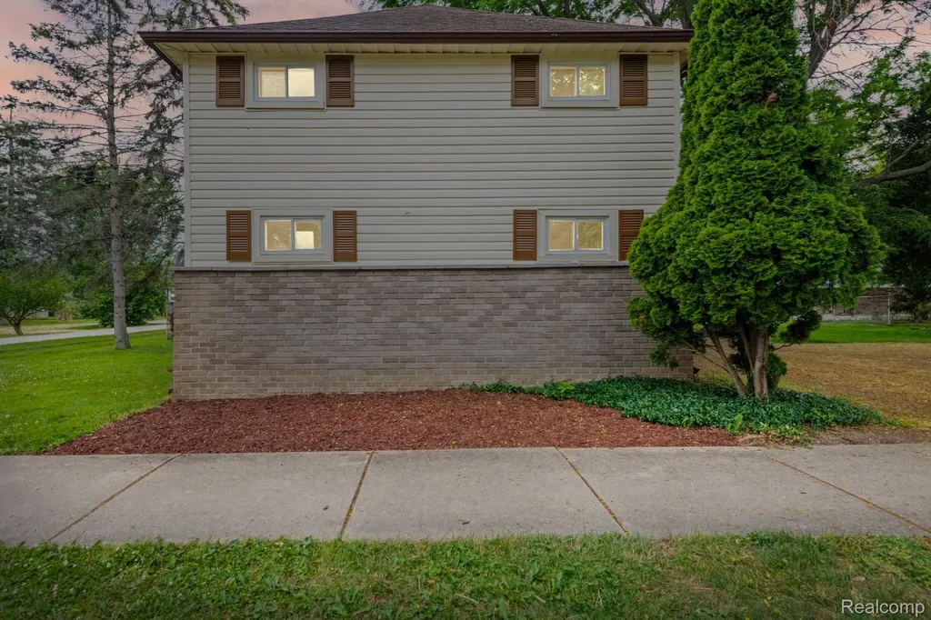 7993 Church Road Grosse Ile Township MI 48138