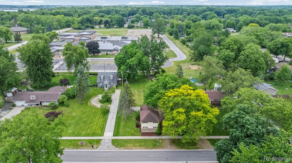 7993 Church Road Grosse Ile Township MI 48138