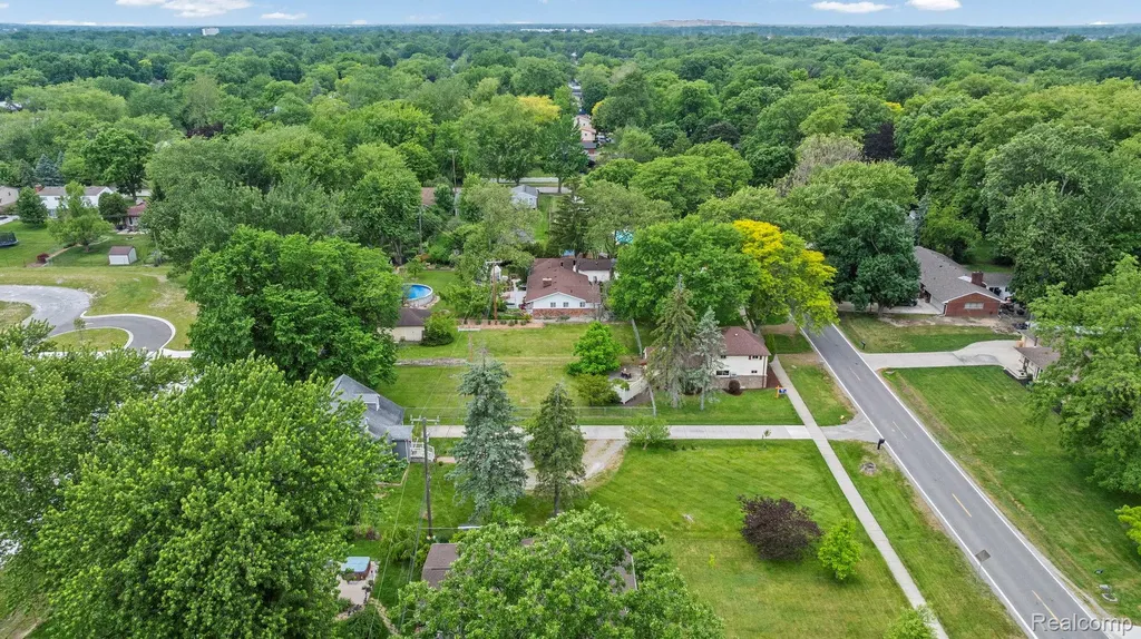 7993 Church Road Grosse Ile Township MI 48138