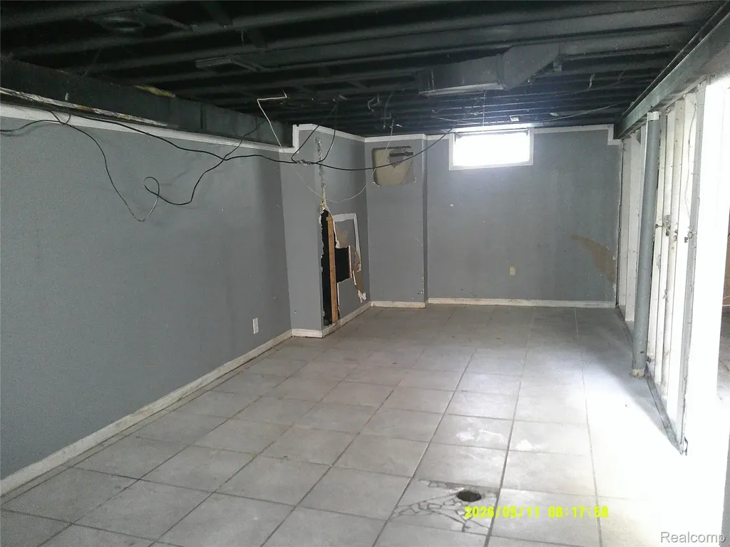 11710 Chatham Detroit City MI 48239