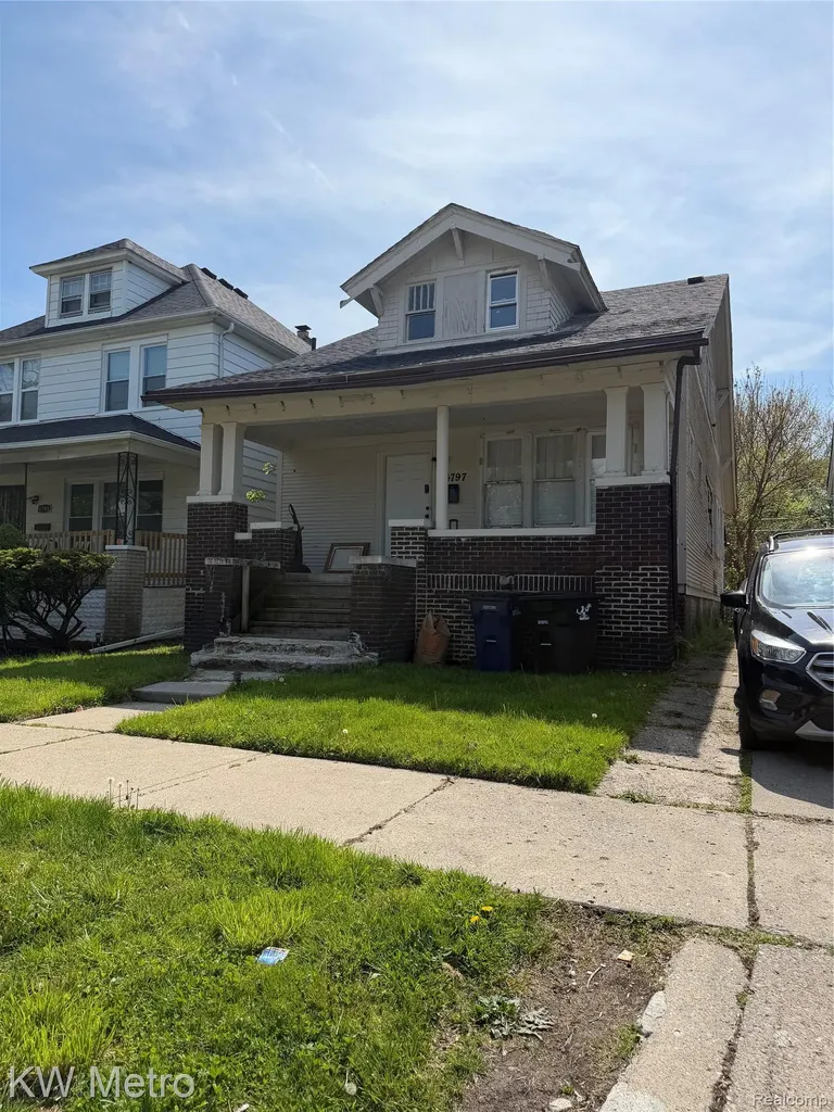 4797 Saint Clair Street Detroit City MI 48214
