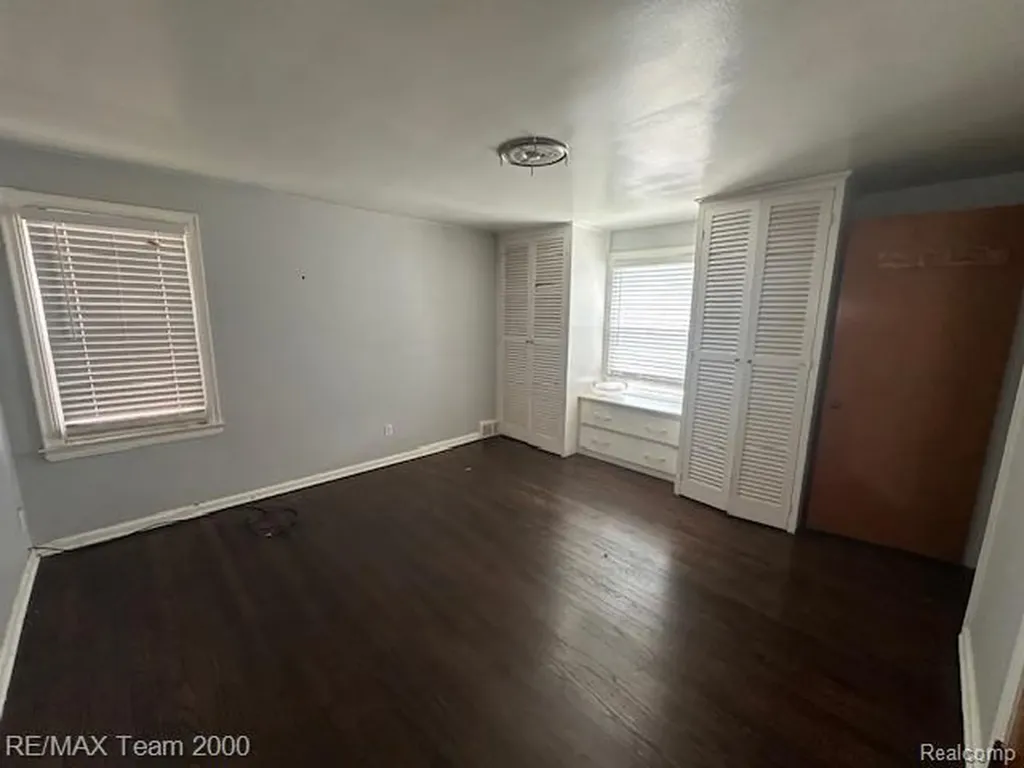 18453 Lauder Street Detroit City MI 48235
