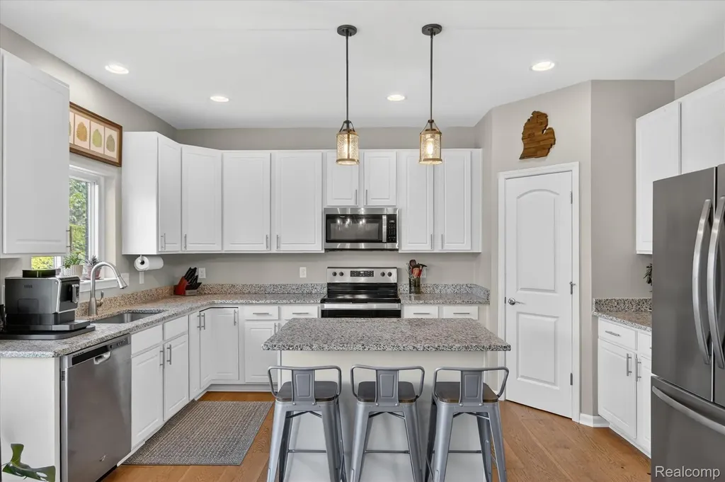 14172 Burlwood Lane Van Buren Charter Township MI 48111
