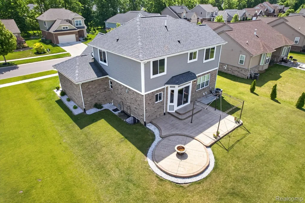 14172 Burlwood Lane Van Buren Charter Township MI 48111